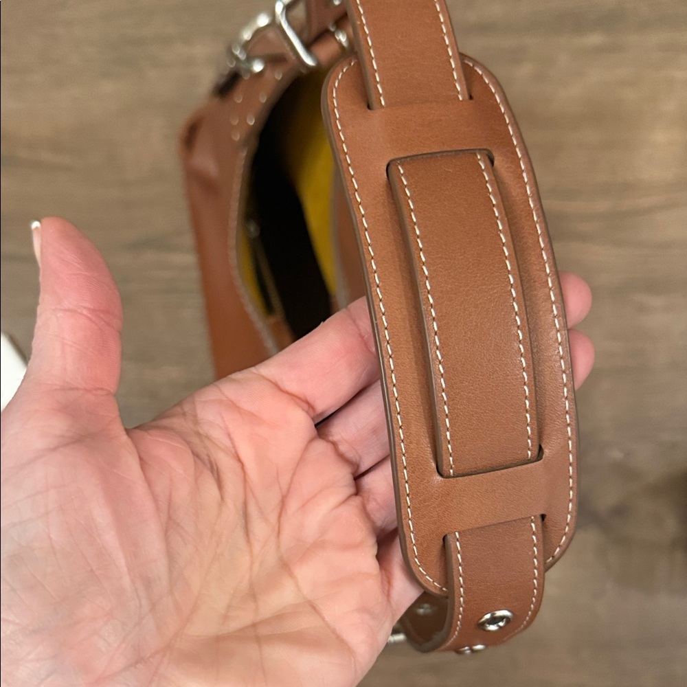 Coach Cargo Tan Leather Shoulder Bag - Picture 11 of 11